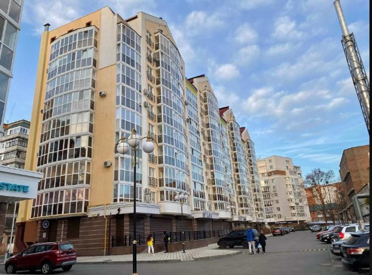 Apartpoltava: Central Apartment with Two Spacious Bedrooms Exterior photo